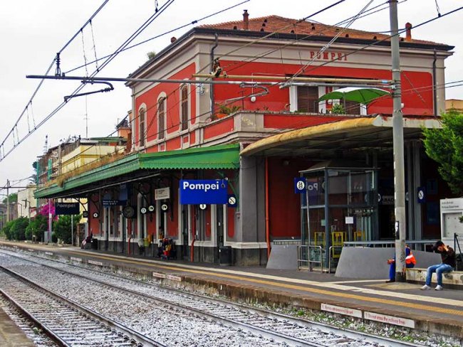 Pompeii Train Station