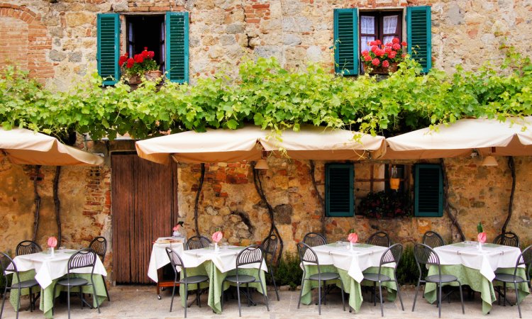 Tuscany. Restaurant. Eating in Florence, Tuscany.