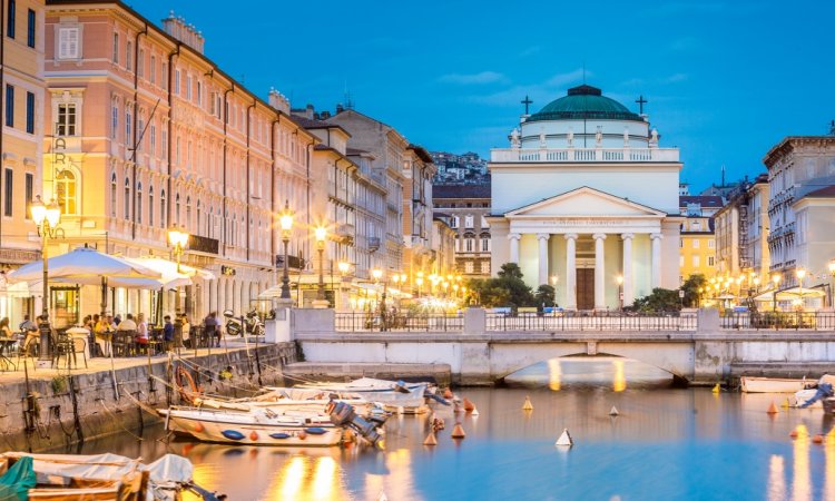 Historic places in Trieste. Cafe's in Trieste.